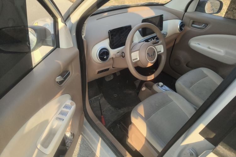 Used Wuling Hongguang MINIEV 2025 Four-Door Version Premium Edition
