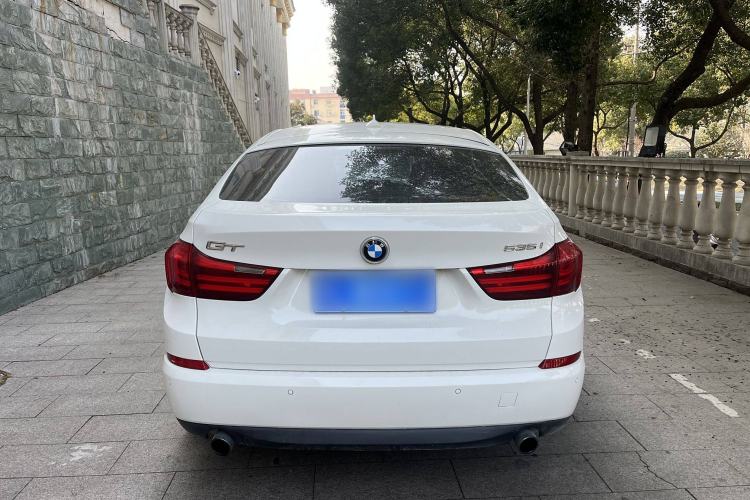 Used BMW 5 Series GT 2014 535i Leading Model
