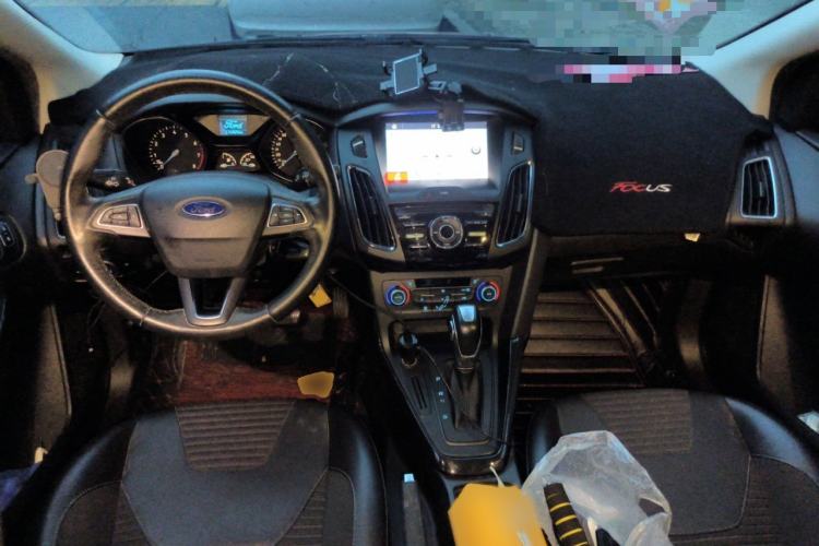 Used Ford Focus 2017 Sedan 1.6L Automatic Fashion Edition Smart Drive Version
