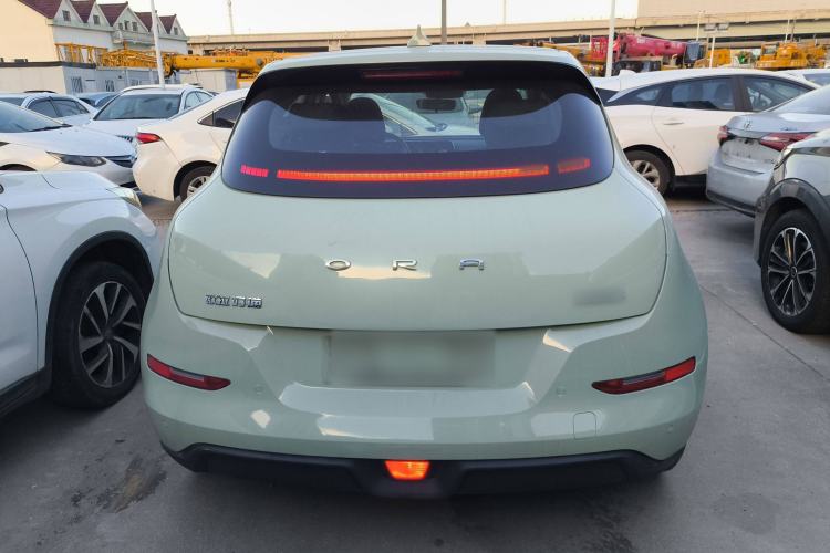 Used ORA Good Cat 2023 401 km Standard Range Comfort Version Lithium Iron Phosphate
