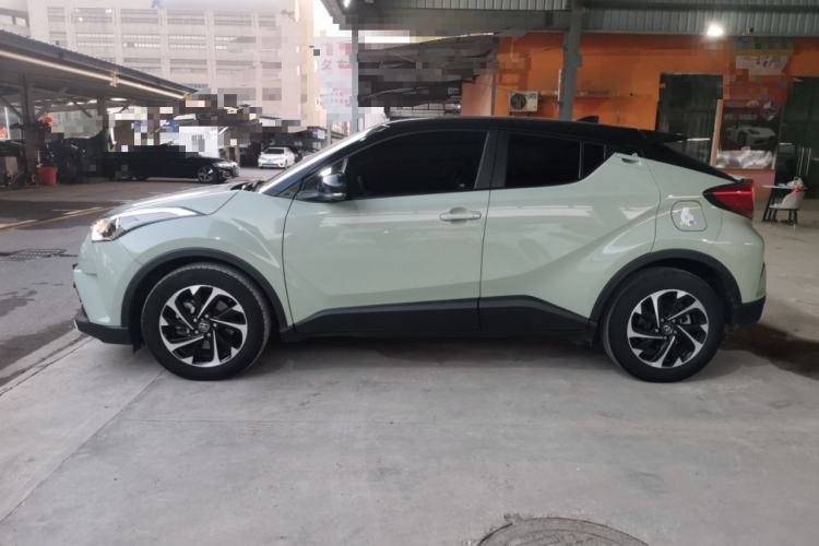 Used Toyota IZOA 2018 2.0L Yichi Edition China V Standard