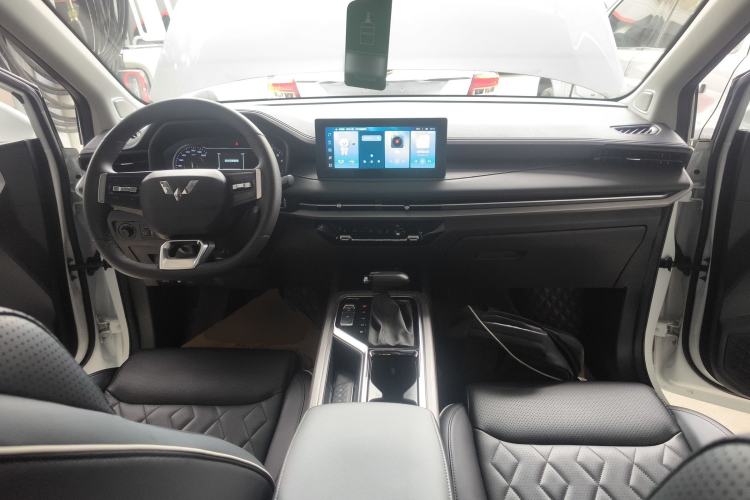 Used Wuling Jiachen 2022 1.5T CVT Deluxe Flagship Edition
