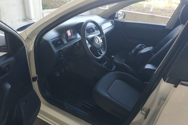 Used Volkswagen Santana 2016 1.4L Manual Fashion Edition
