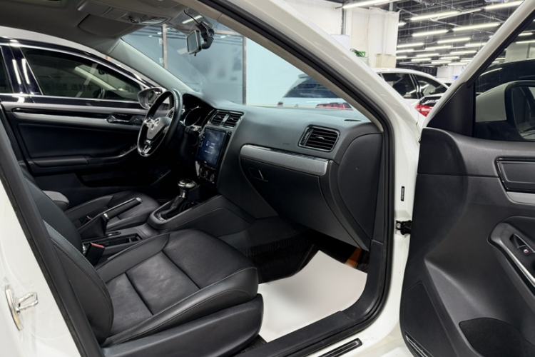 Used Volkswagen Sagitar 2018 280TSI DSG Comfort Model