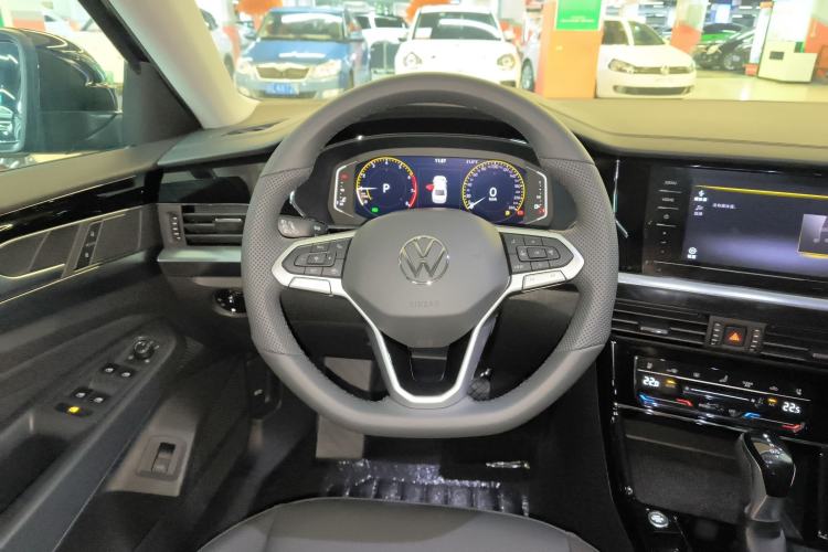 Used Volkswagen Passat 2025 Outstanding Model 330TSI Starry Elite Edition
