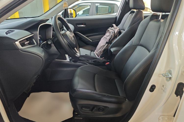 Used Toyota FRONTLANDER 2022 2.0L CVT Luxury PLUS Edition
