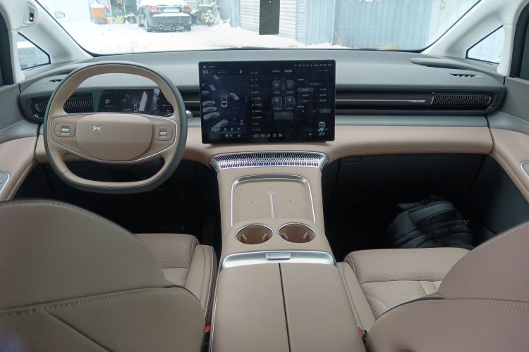 Used XPeng X9 2025 650 Long-Range Max
