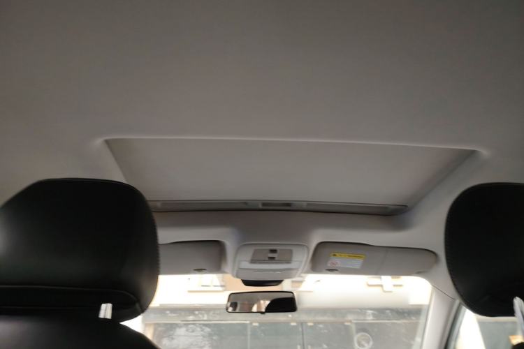 Used Roewe i5 2020 1.5L Automatic 4G Connect Luxury Flagship Edition
