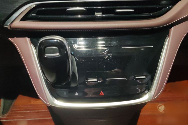 Used Buick GL8 2022 Avenir Aivia 7-Seater Deluxe Edition