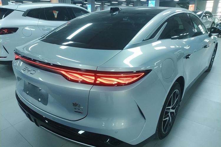 Used BYD Han L 2025 EV Four-Wheel Drive LiDAR Flagship Model
