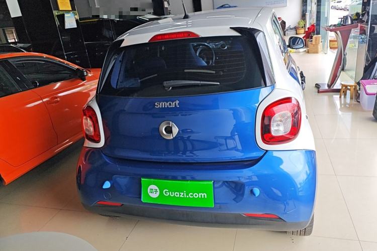 Used  forfour 2016 1.0L 52 kW Dynamic Edition
