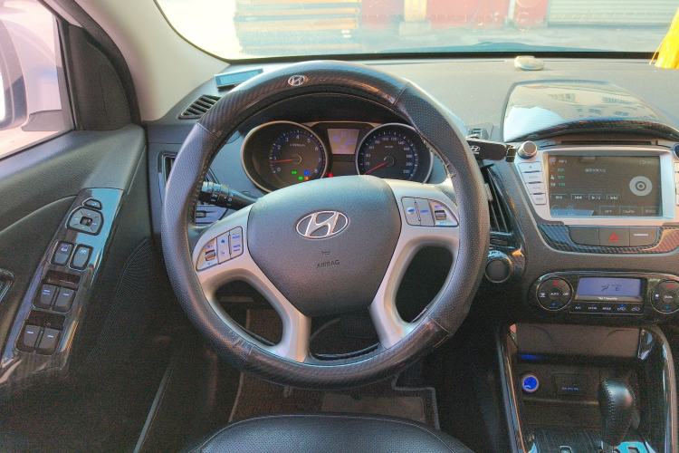 Used Hyundai ix35 2015 2.0L Automatic 2WD Smart Type China IV
