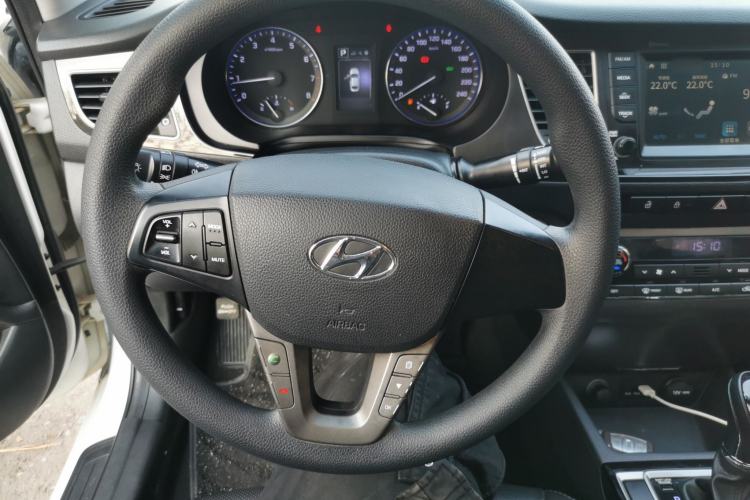 Used Hyundai Mistra 2016 1.8L Automatic Smart GLS
