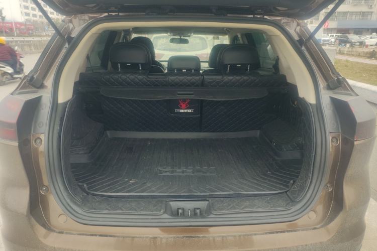 Used Geely Auto Emgrand X7 Sport 2016 2.0L Manual ZhiShang Version