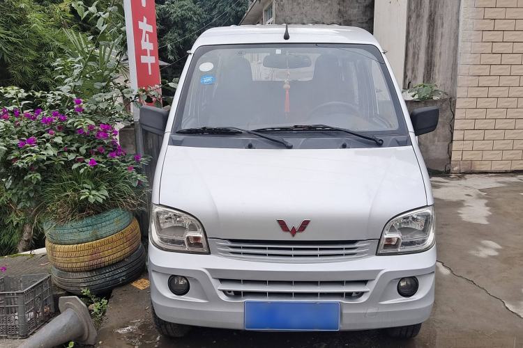 Used Wuling Zhiguang 2015 1.2L Practical LS-I Model
