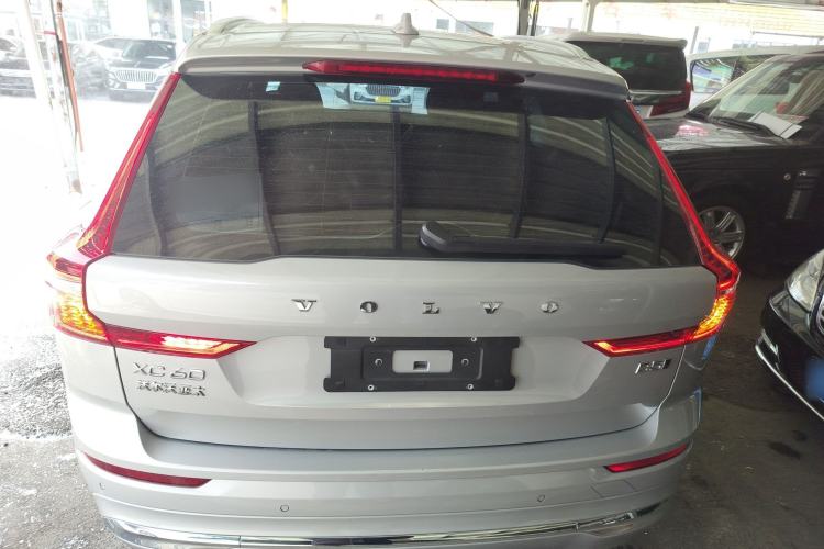 Used Volvo XC60 2022 B5 4x4 Zhiyi Luxury Edition