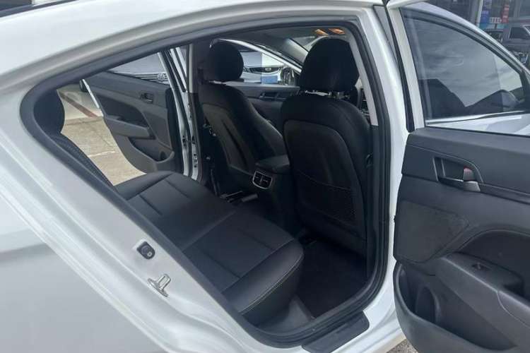 Used Hyundai Elantra 2018 1.4T Dual-Clutch Xuan Dong · Dynamic Edition
