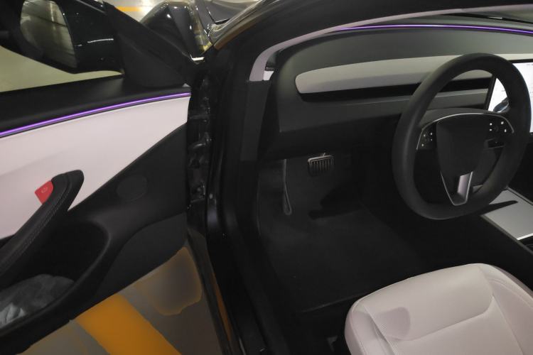 Used Tesla Model 3 2023 Long-Range All-Wheel-Drive Version