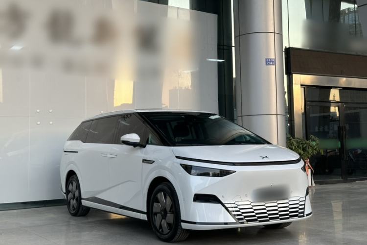 Used XPeng X9 2024 702 Ultra-Long Range Max