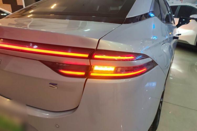 Used AION S Plus 2023 70 Intelligent Edition Lithium Iron Phosphate
