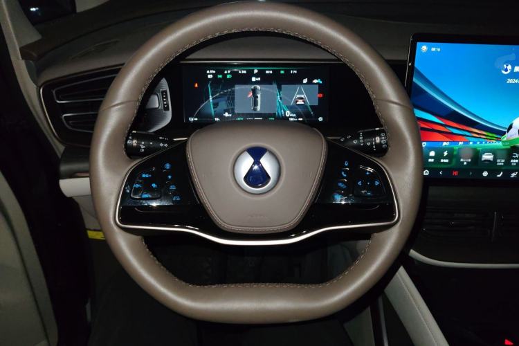 Used Denza D9 2022 DM-i 970 Four-Wheel Drive Prestige Model