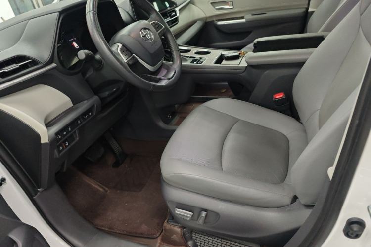 Used Toyota Granvia 2023 2.5L Hybrid Prestige PLUS Edition