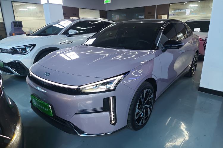 Used  L6 2024 125km Creative Edition