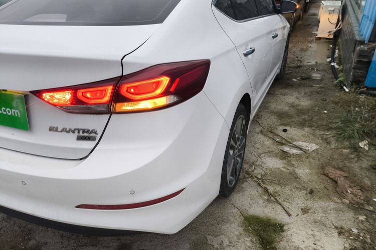 Used Hyundai Elantra 2016 1.6L Automatic ZhiXuan · Luxury Version
