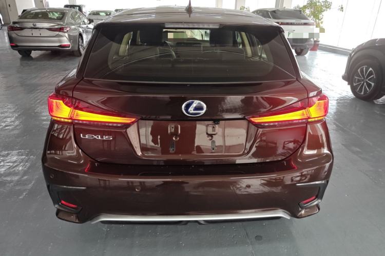 Used Lexus CT 2017 CT200h Elite Edition Monotone China VI