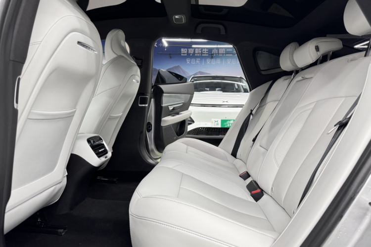 Used XPeng P7 2023 P7i 702 Pro