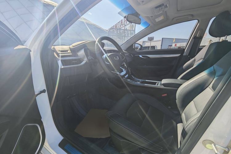 Used Geely Auto Emgrand 2019 Leading Edition 1.5L CVT Upward-Connected Model China VI Standard
