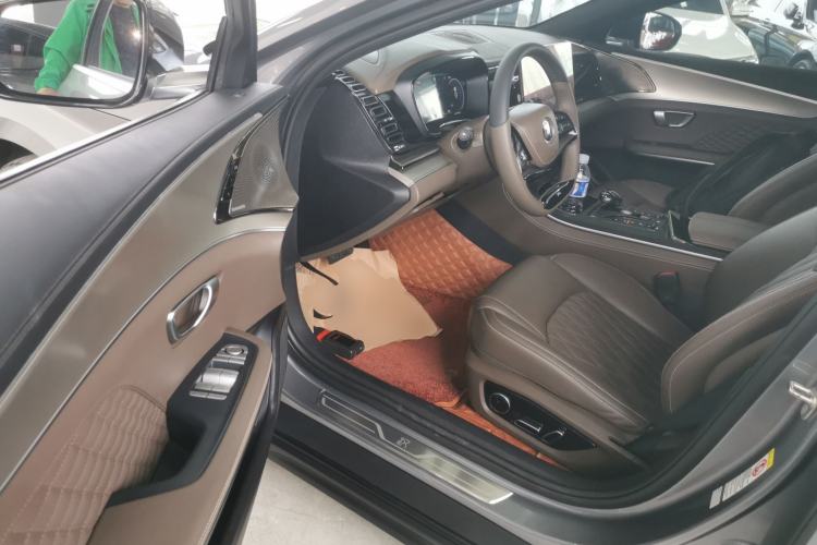 Used BYD Han 2022 DM-i 121KM Prestige Model
