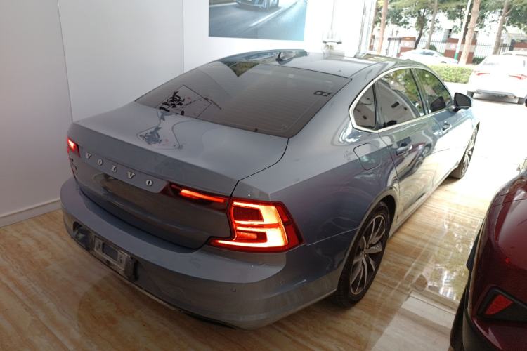 Used Volvo S90 2018 T5 Zhiyuan Edition
