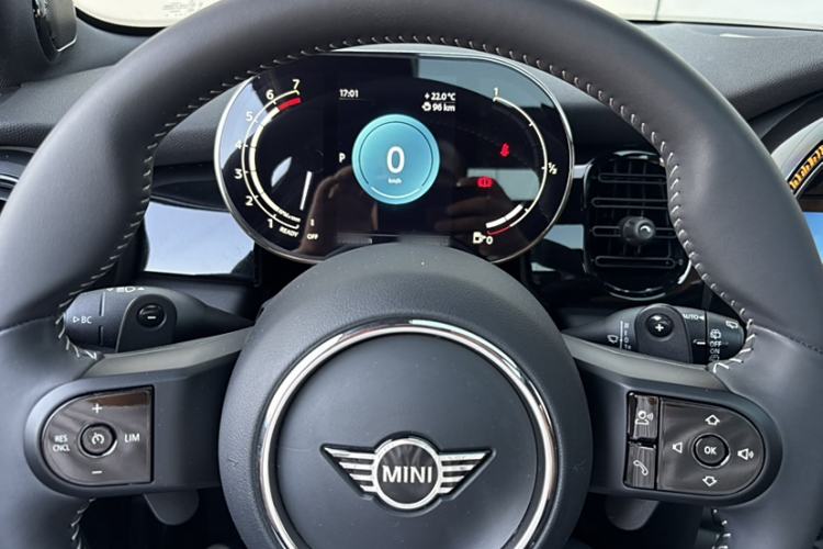 Used  MINI 2023 Facelift 2.0T COOPER S Artist Five-Door Edition
