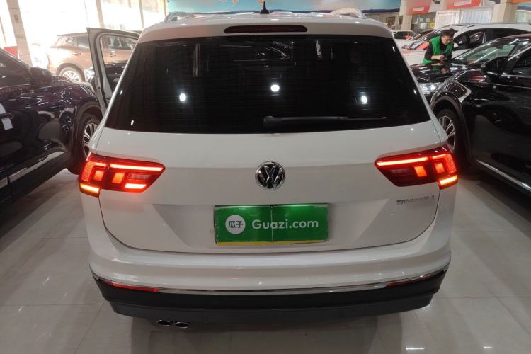 Used Volkswagen Tiguan L 2019 Revised 330TSI Automatic Two-Wheel Drive Smart & Luxury Edition China VI Standard
