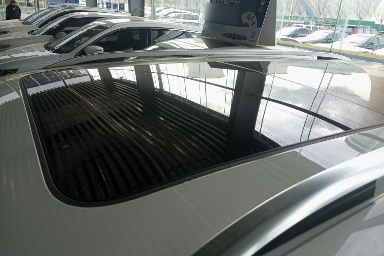 Used Volkswagen Tiguan L 2019 Updated Version 330TSI Automatic Two-Wheel Drive Panoramic Comfort Edition China VI Standard