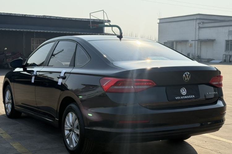 Used Volkswagen Lavida 2021 1.5L Automatic Fashion Edition