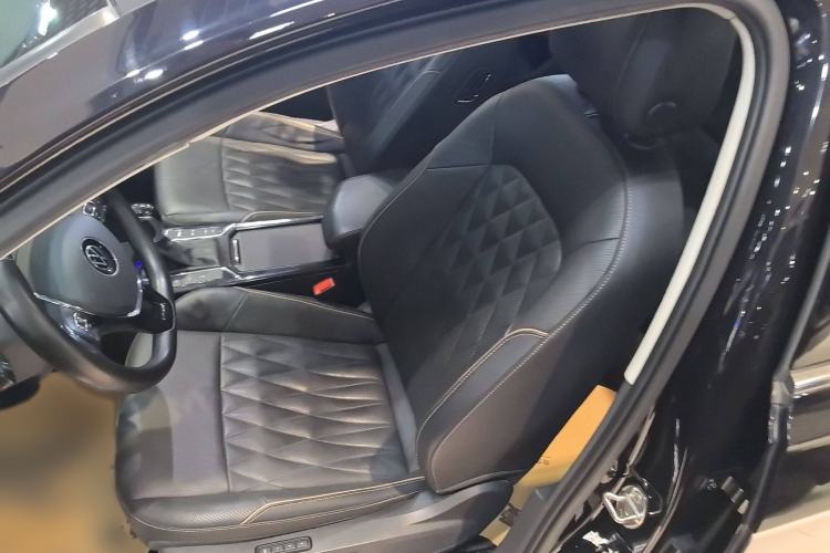 Used Volkswagen Passat 2021 330TSI Luxury Edition
