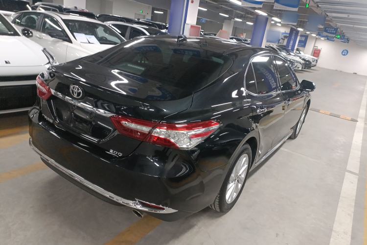 Used Toyota Camry 2023 2.0G Luxury Edition
