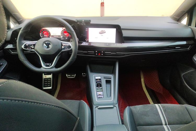 Used Volkswagen Golf 2023 Facelift 280TSI DSG R-Line Lite
