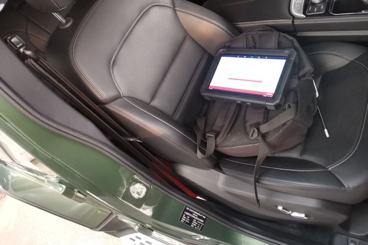 Used Beijing Auto BJ40 2018 PLUS 2.3T Automatic Four-Wheel Drive Flagship Version China V Emission Standard
