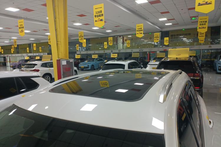 Used Buick Envision 2025 Encore Plus 28T Two-Wheel-Drive Platinum Edition