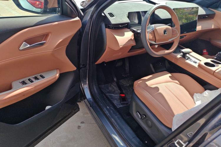 Used Changan UNI-Z New Energy 2025 Model, Smart New Blue Whale 125km Battleship+ Version
