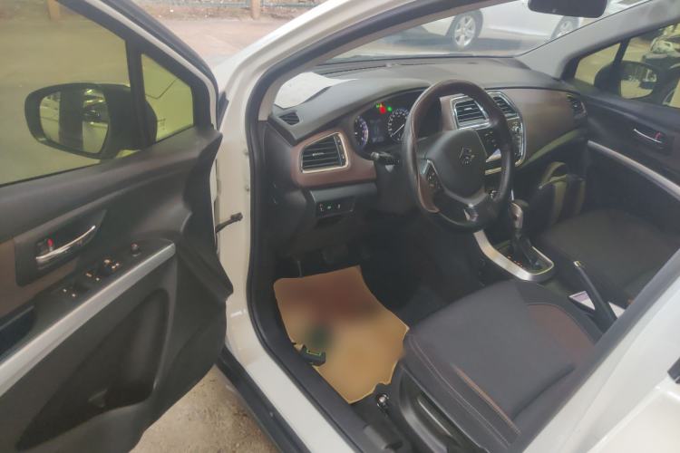 Used Suzuki Vitara S-Cross 2017 1.6L CVT Two-Wheel Drive Urban Fashion Model