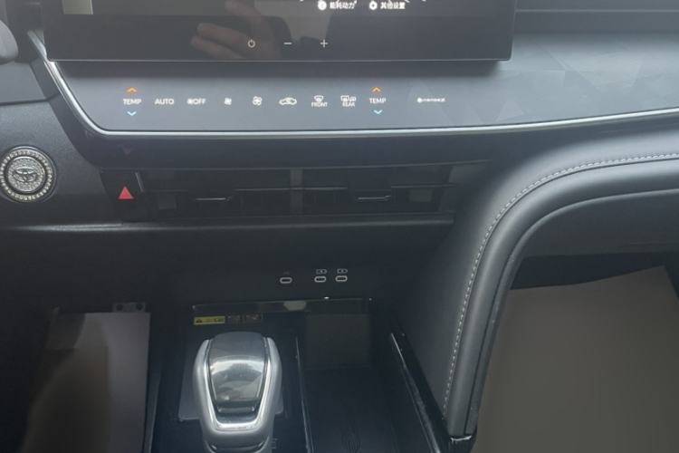 Used Toyota Camry 2024 Dual-Motor 2.0 HXS Sport Plus Edition
