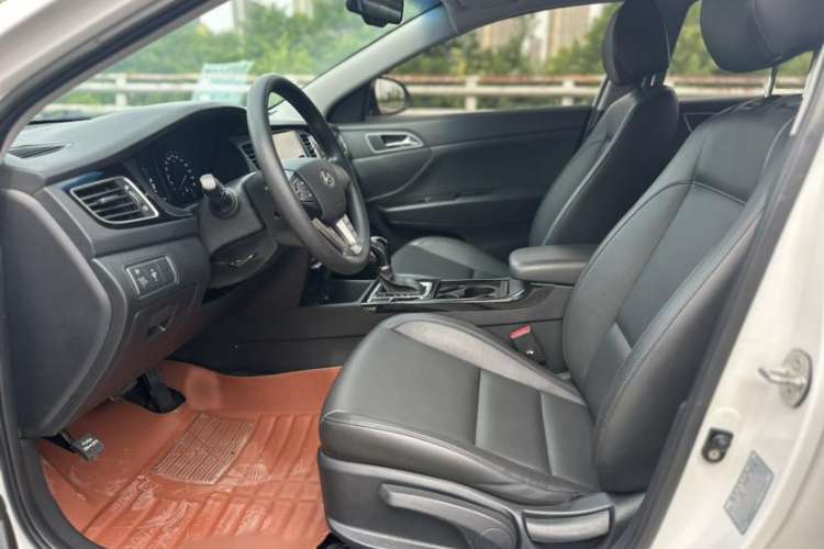 Used Hyundai Mistra 2016 1.8L Automatic Smart GLS
