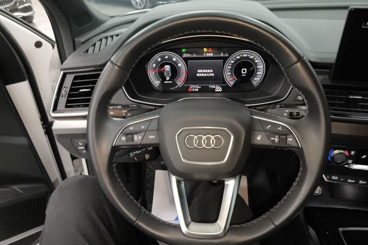 Used Audi Q5L 2022 45T Luxury Dynamic Model
