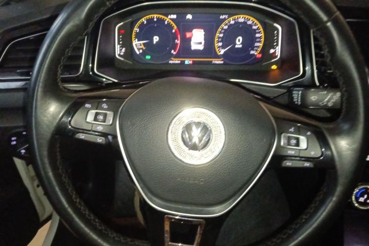 Used Volkswagen T-ROC 2020 280TSI DSG Two-Wheel Drive Comfort Version