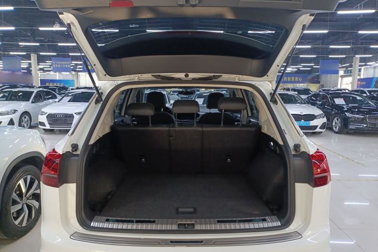 Used Volkswagen Tayron 2020 330TSI Two-Wheel Drive Luxury Smart Connectivity Version
