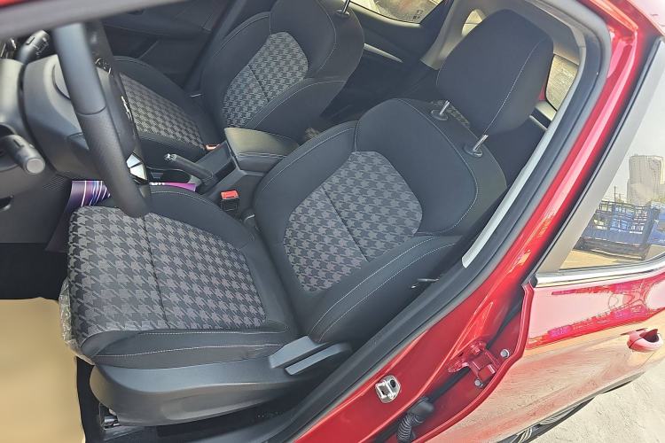 Used MG ZS 2020 Global Bestseller with 1.5L Engine Manual Transmission and a Massive 65-Inch Panoramic Sunroof Version
